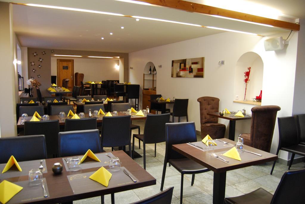 شانا Auberge De Portout المظهر الخارجي الصورة